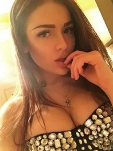 Тамара Стройная Брюнетка